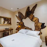 Arctic Boutique Hotel Korce
