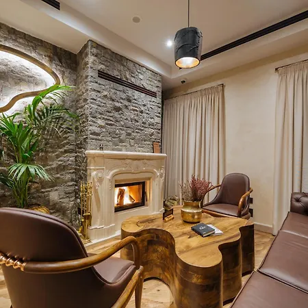 Hotel Arctic Boutique Korce