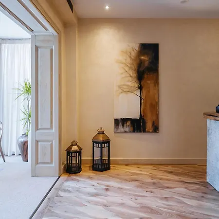 Hotel Arctic Boutique Korce